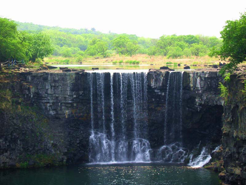 牡丹江镜泊湖景区