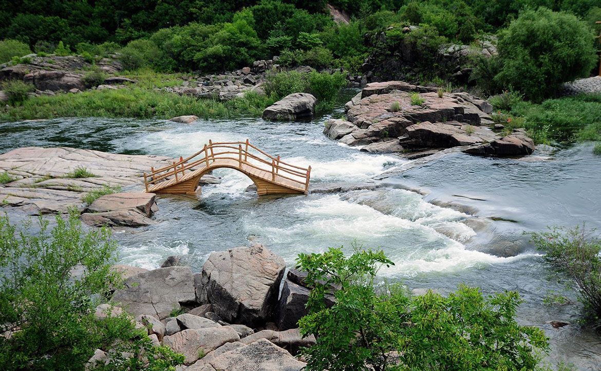 牡丹江镜泊湖景区